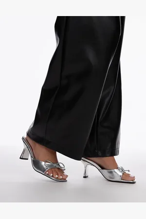 Topshop Mules plateadas de tacón con lazo Gem de