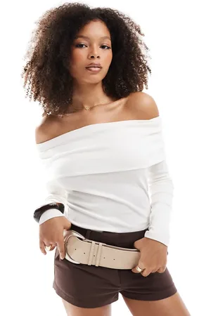Miss Selfridge Top color crema con escote Bardot plegado ancho de canalé de -Beis neutro