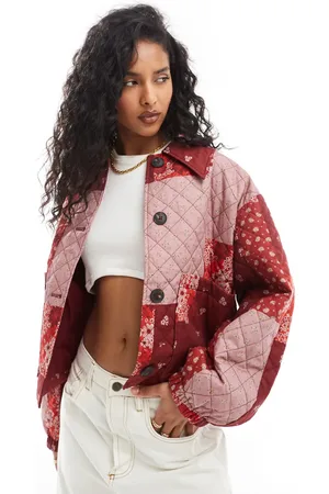 EDITED the label Chaqueta y cereza acolchada con estampado de patchwork de
