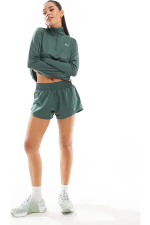 Nike Pantalones cortos de 3" verdes de talle medio One de