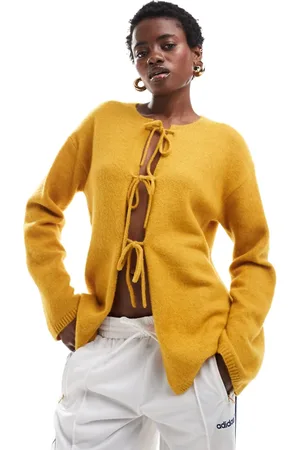Monki Cárdigan amarillo melange con lazadas de punto de