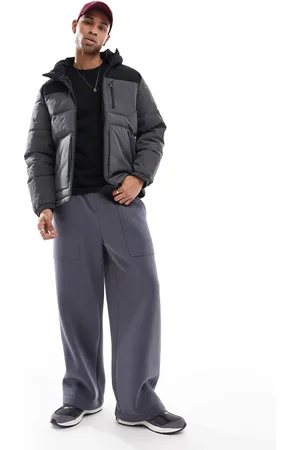 JACK & JONES Chaqueta gris oscuro y negra acolchada con diseño color block de -Negro