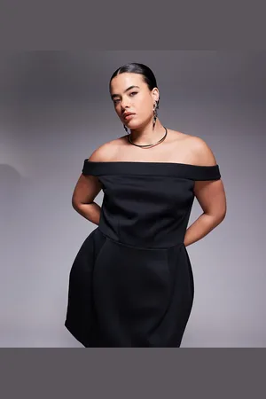 ASOS Vestido corto con escote Bardot plegado de tejido efecto neopreno de ASOS DESIGN Curve