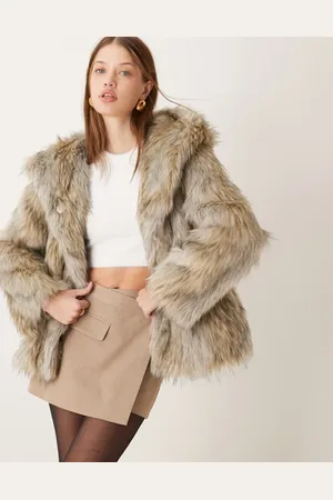 ASOS Chaqueta con capucha y ribetes de piel sintética de