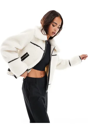 Miss Selfridge Chaqueta color de estilo camionero con ribetes en contraste de borreguito de -Blanco