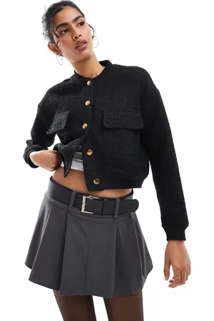 Style Cheat Chaqueta bomber negra abotonada de bouclé texturizado de