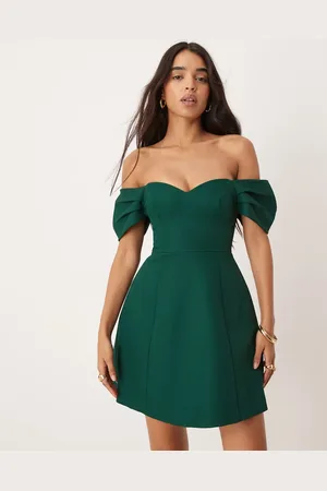 Forever New Vestido corto color estructurado con escote Bardot de -Verde