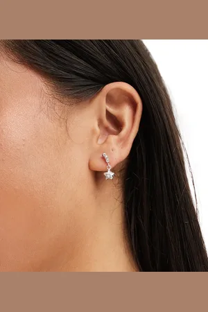 Kingsley Ryan Pendientes de aro con charm de estrella con cristales de plata de ley de -Plateado
