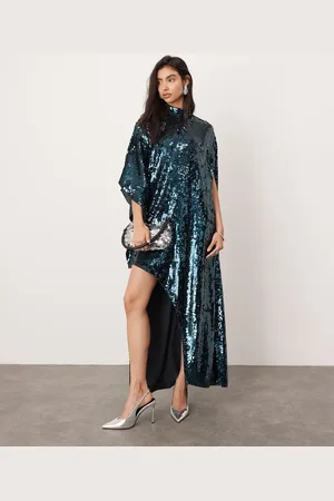 ASOS Vestido corto con cuello alto, mangas tipo capa y bajo asimétrico de lentejuelas de