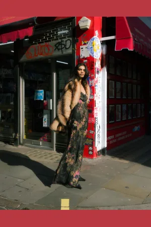 Topshop Vestido lencero largo con estampado floral, bajo de godets y diseño de dos capas de