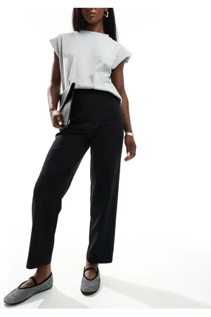 Miss Selfridge Pantalones negros de corte cigarette Essentials de