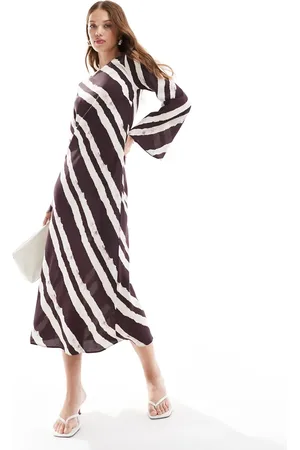 New Look Vestido midi a rayas de manga larga con cuello redondo de