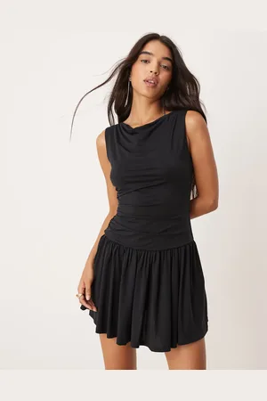 Forever New Vestido corto fruncido de punto liso de