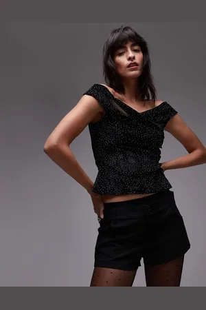 MANGO Top de terciopelo con escote Bardot y strass termosellado de