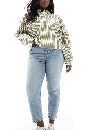 ASOS Vaqueros mom cómodos de corte slim de ASOS DESIGN Curve