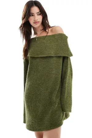 ASOS Vestido corto oliva con hombro caído de punto mullido de