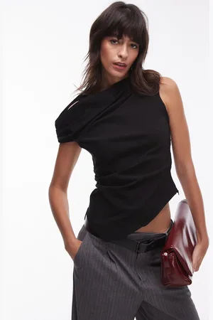 MANGO Top con escote Bardot asimétrico de