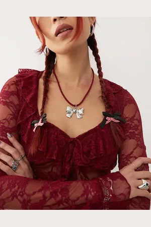 Reclaimed Collar de cordón rojo con colgante de lazo de