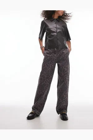Topshop Pantalones multicolores oscuros de pernera recta con estampado de leopardo de