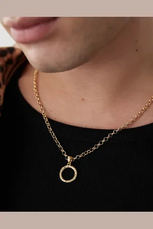 FADED FUTURE Collar con colgante circular repujado de