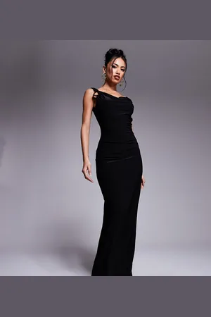 Fashionkilla Vestido largo ceñido con diseño moldeado, cuello desbocado, espalda escotada y detalle de anilla de metal exclusivo de