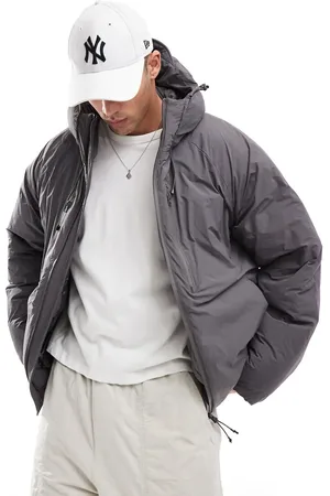JACK & JONES Chaqueta acolchada gris oscuro con capucha y detalles técnicos de