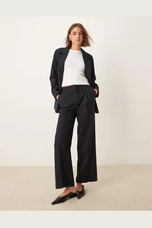 New Look Pantalones de sastre de pernera ancha con raya diplomática de (parte de un conjunto)