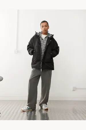 Weekday Parka negra con forro de borreguito Baloo de