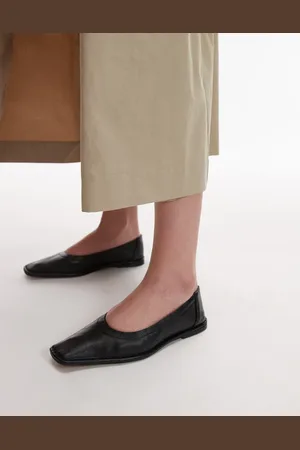 Topshop Bailarinas negras con puntera cuadrada y detalle fruncido de cuero premium Casey de