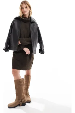 VERO MODA Vestido corto marrón chocolate con cuello vuelto de punto de