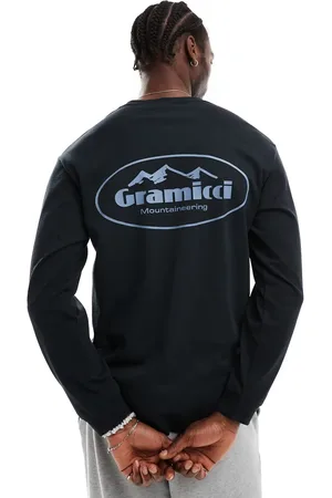 Gramicci Camiseta negra de manga larga con estampado gráfico de montaña de