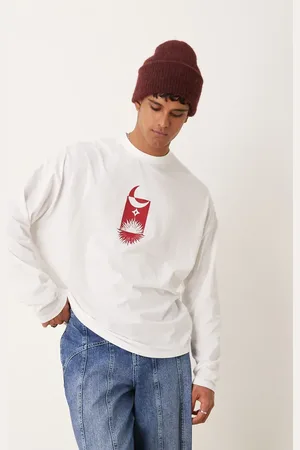 ASOS Camiseta blanca extragrande de manga larga con estampado celestial en la parte delantera de