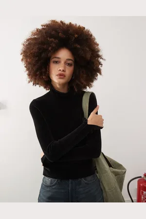 Weekday Top con cuello subido de chenilla Una de
