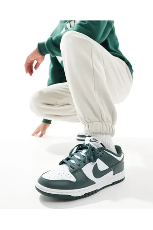 Nike Zapatillas de deporte y blancas Dunk Low Retro de