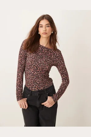 Miss Selfridge Top de manga larga con estampado de de tejido suave de -Multicolor