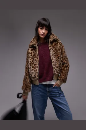 MANGO Chaqueta con estampado de leopardo y cremallera de piel sintética de