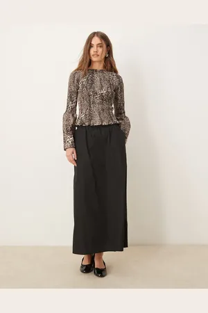 Miss Selfridge Falda midi negra de