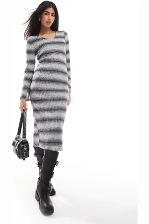 Pieces® Vestido largo gris multicolor a rayas de manga larga con cuello de pico de punto de -Negro
