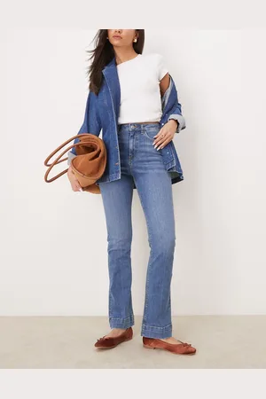 New Look Vaqueros de campana azules con detalle de pliegues Amalfi de