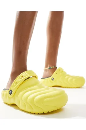 Crocs Zuecos cibernético clásicos con diseño abombado y forro de