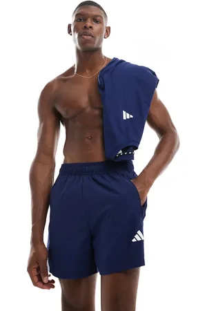adidas Pantalones cortos de 5" de punto de adidas Training Essentials