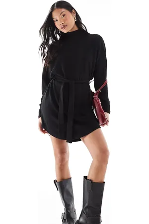 Noisy May Vestido corto estilo jersey con cuello alto y lazada en la cintura de punto de