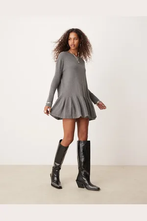 Free People Vestido corto gris con volante en el bajo de punto de