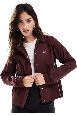Nike Chaqueta de tejido liso de Streetwear-Rojo