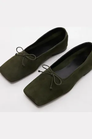 ASOS Bailarinas caquis de ante premium Lotus de -Verde
