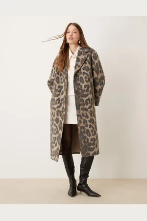 New Look Abrigo de vestir abotonado con estampado animal de