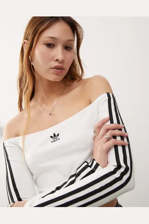 adidas Camiseta blanca de manga larga con escote Bardot Adicolor de