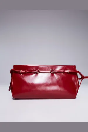 ASOS Clutch con detalle de correa estrecha con hebilla de