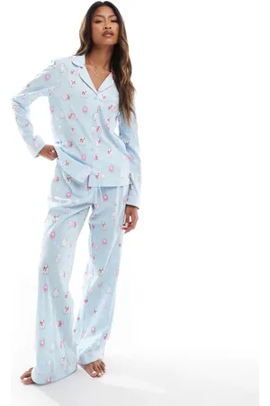 Boux Avenue Pijama de top de manga larga y pantalones con estampado navideño de osos polares de felpa de