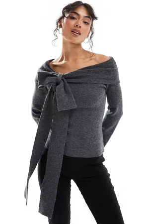 Pretty Lavish Top con escote Bardot y detalle de lazo de punto de
